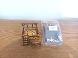 Wild West Gallows Plus 4x Miniatures 28mm Scale